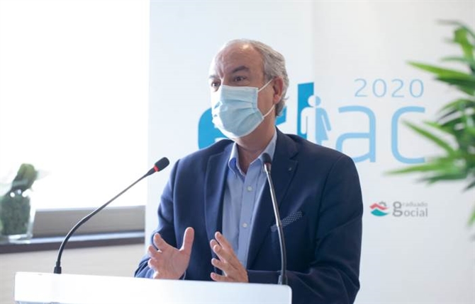 https://www.graduadossociales.org/getFile.aspx?id=e6cdf9dcb1354e3c9575ca78ad5b1522.jpg