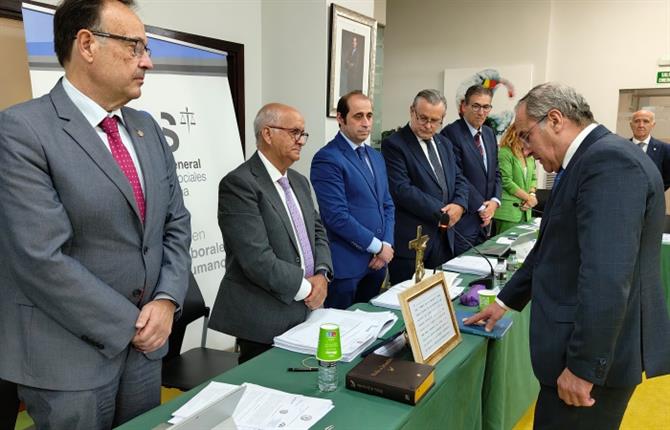 https://www.graduadossociales.org/getFile.aspx?id=f1c73b115c9d4d599f79a31c205e9212.jpg