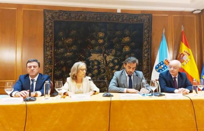 https://www.graduadossociales.org/getFile.aspx?id=f839b291ea9d425c8880888fb34d7eeb.jpg
